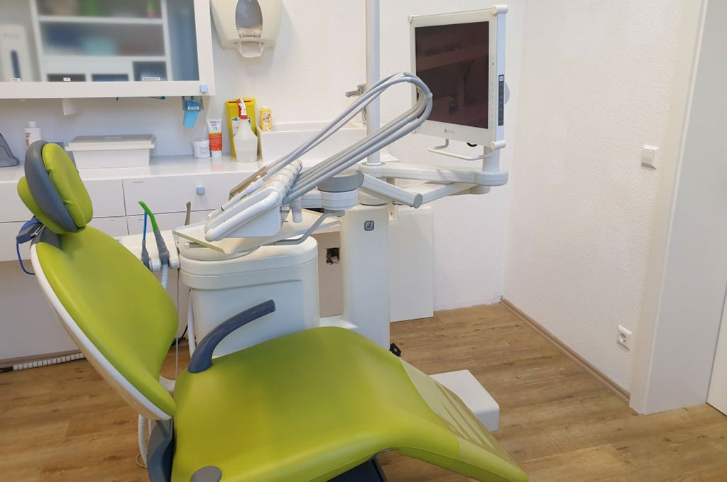 Attraktive Zahnarztpraxis mit 5 Zimmer und 165 qm Fläche zur Übernahme – Bild 3